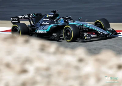 Mercedes-AMG F1 W17 George Russell virage Sakhir essais Bahreïn 2026