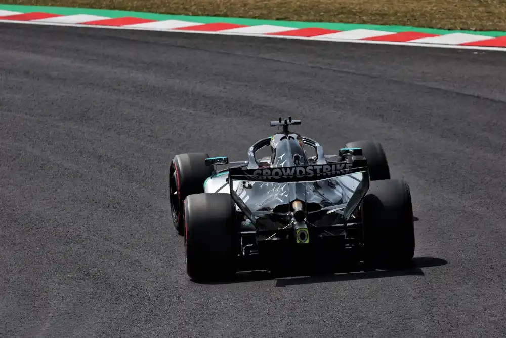 Antonelli et Mercedes dominent la séance d'essais libres 3 à Suzuka 