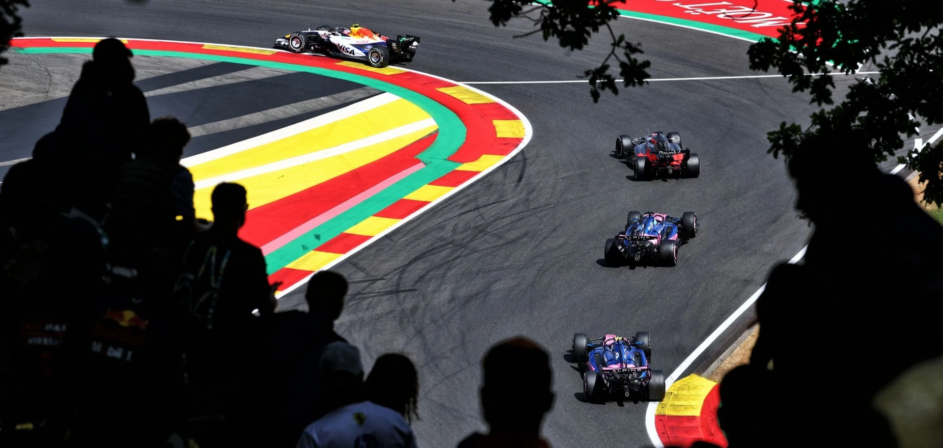 f1-gp-belgique-2026-top-flop Vue sur le dernier virage du circuit de Spa-Francorchamps