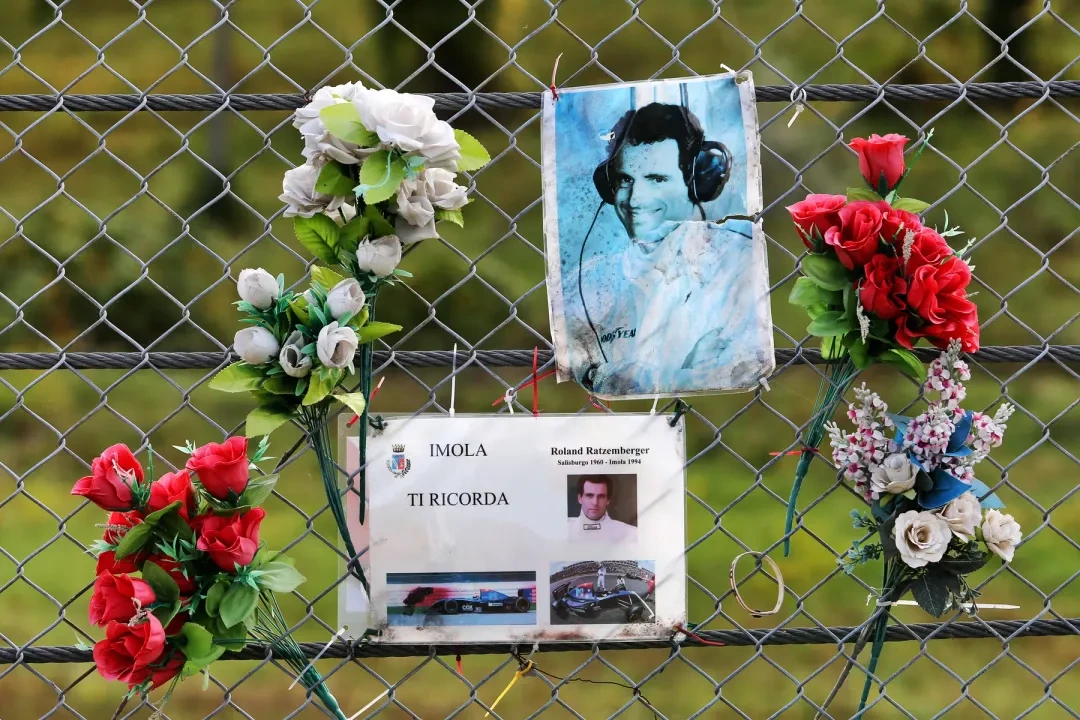 Hommage à Roland Ratzenberger Hommage à Roland Ratzenberger