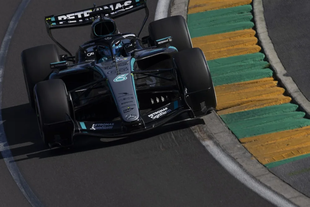 el3-australie-2026-melbourne-russell-mercedes George Russell (Mercedes W17) signe le meilleur temps des essais libres 3 du Grand Prix d'Australie 2026