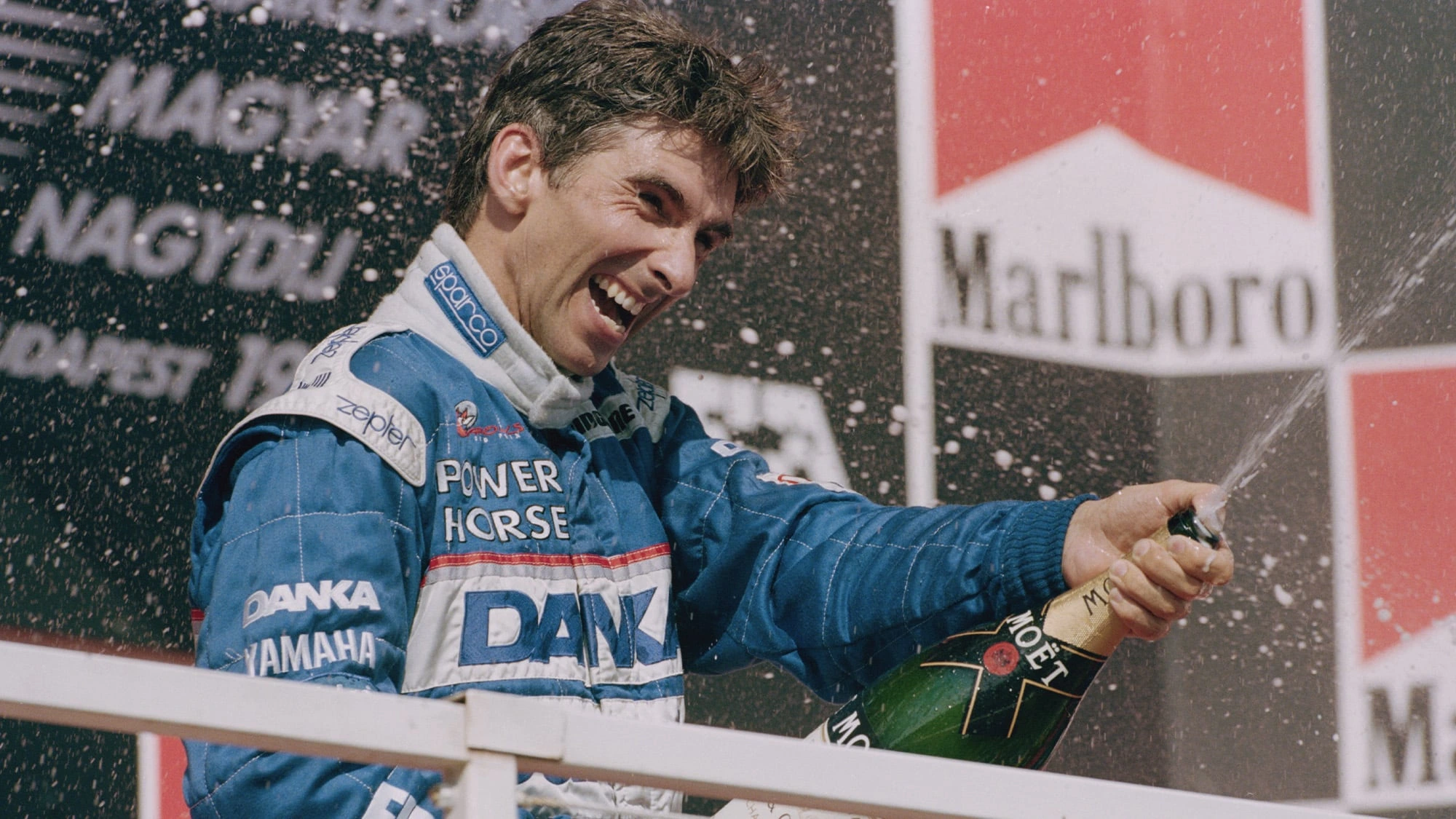 f1-1997-grand-prix-hongrie-damon-hill-arrows-podium F1 - Grand Prix de Hongrie 1997 de Formule 1 : Damon Hill termine sur le podium