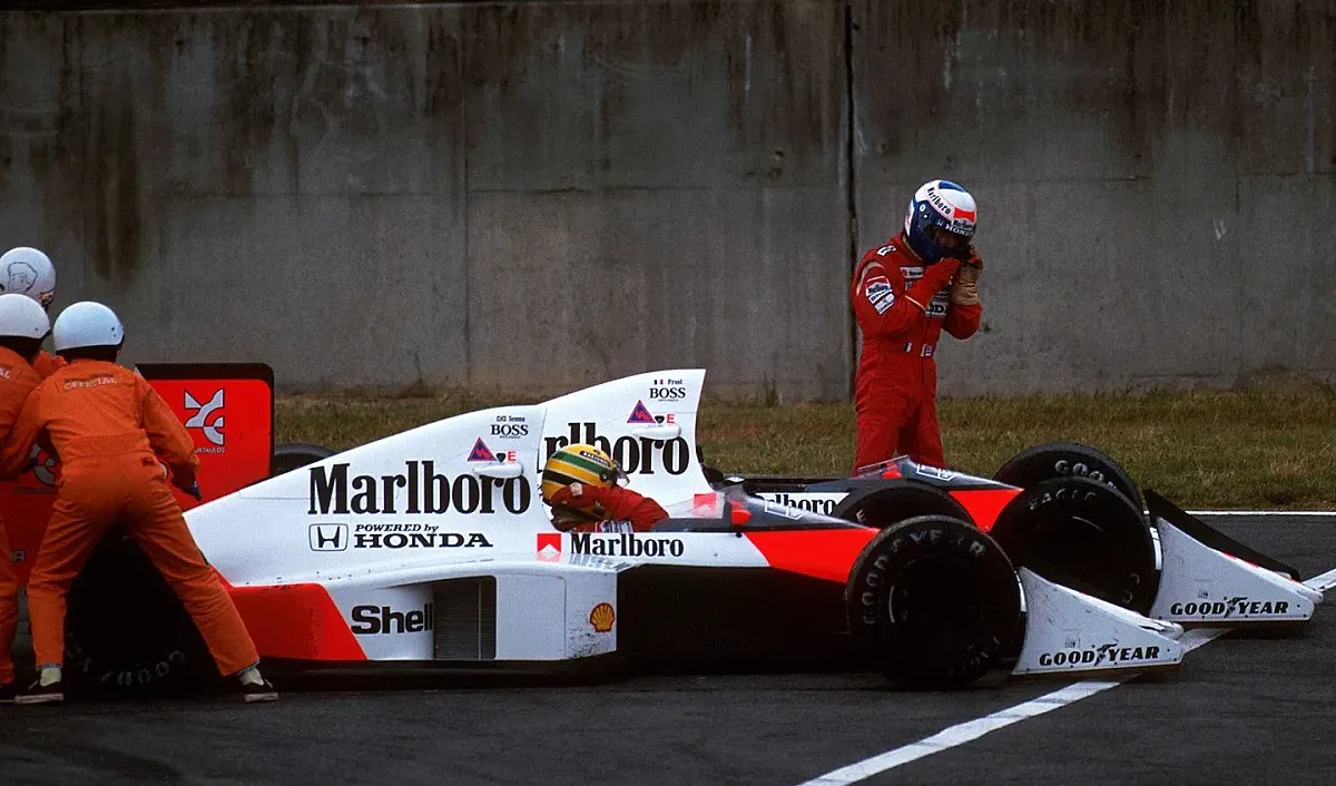 grand-prix-du-japon-89-Senna-Prost-accident Accident entre Alain Prost et Ayrton Senna à Suzuka en 1989