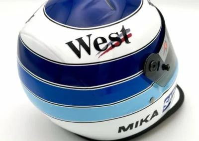 Casque F1 de Mika Hakkinen vu de haut