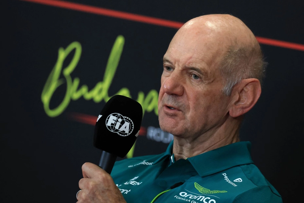 f1-2026-gp-hongrie-adrian-neway-aston-martin Adrian Newey parle de l'Aston Martin AMR26 B lors du Grand Prix de Hongrie 2026 de Formule 1