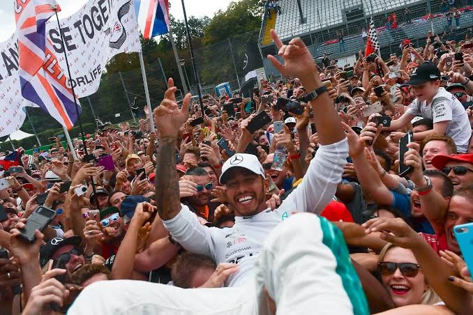 lewis-hamilton-victoire-monza-2018-mercedes