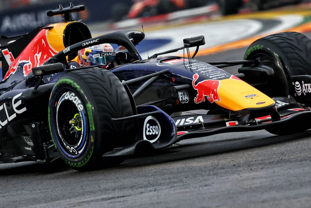 F1 - Pole position pour Max Verstappen à Singapour